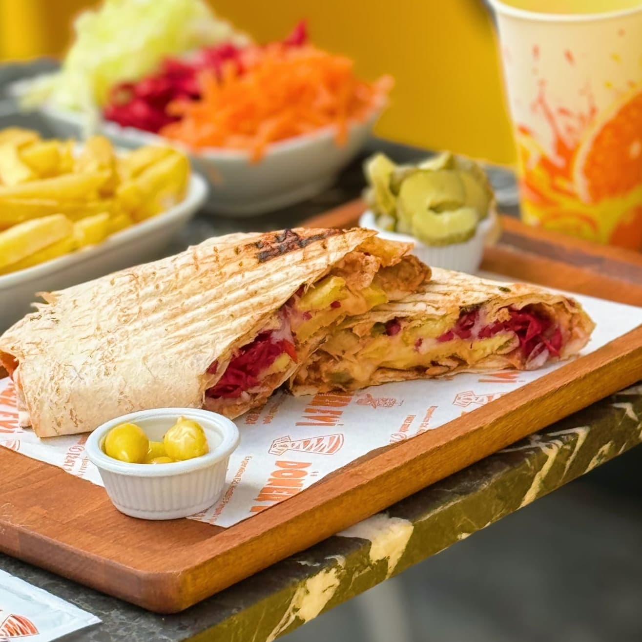 Meşhur Kaşarlı Tavuk Dürüm